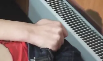 Медсестра проводит анальные процедуры зрелой блондинке